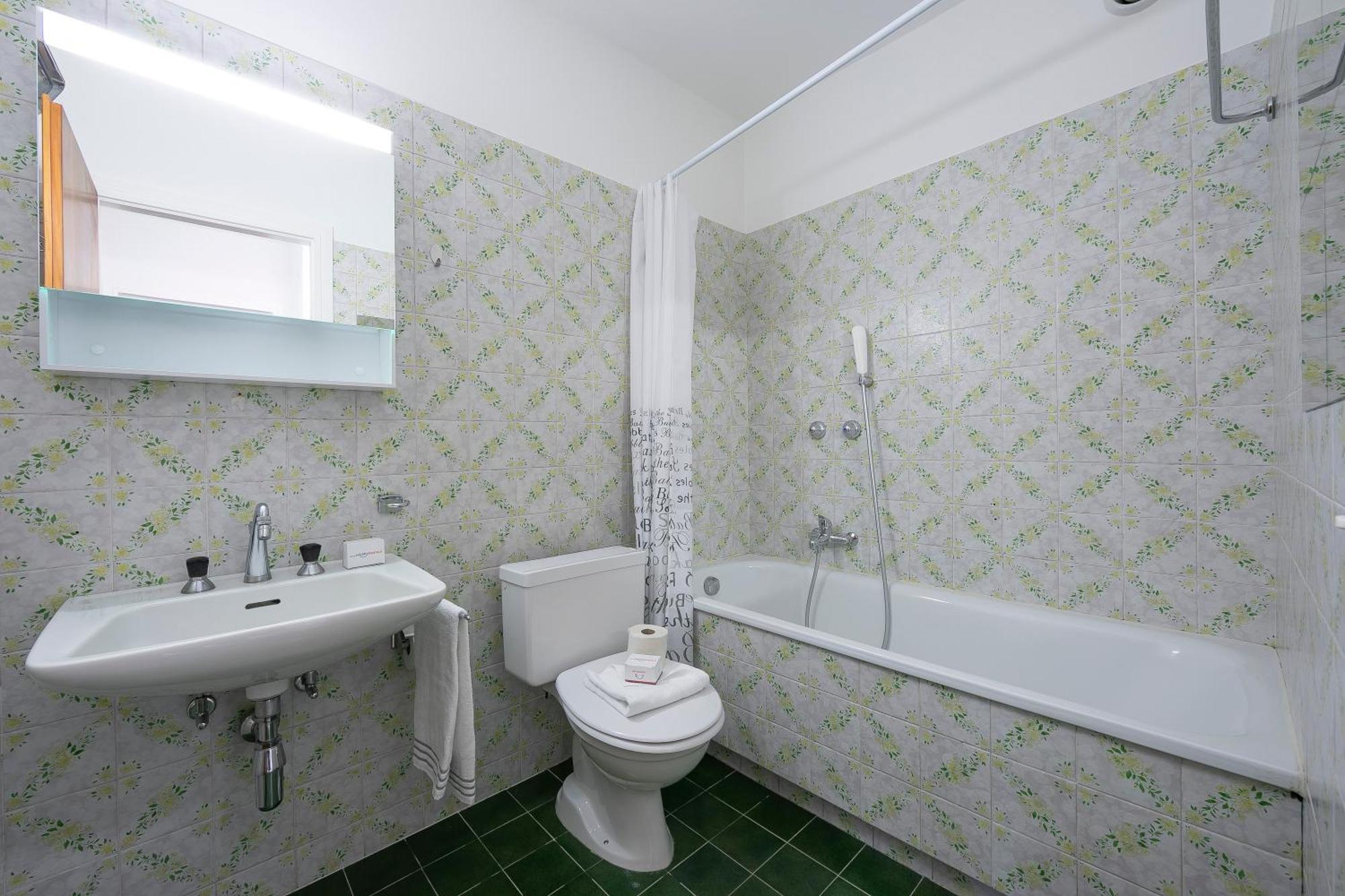 Lido Apartment - Happy Rentals Locarno Luaran gambar